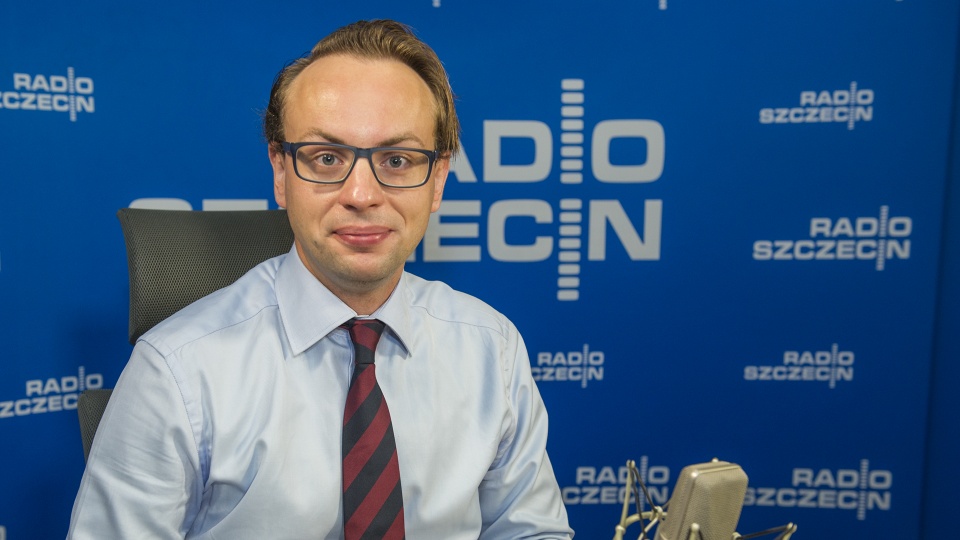 Krzysztof Kozłowski w studiu Radia Szczecin. Fot. Piotr Sawiński [Radio Szczecin]