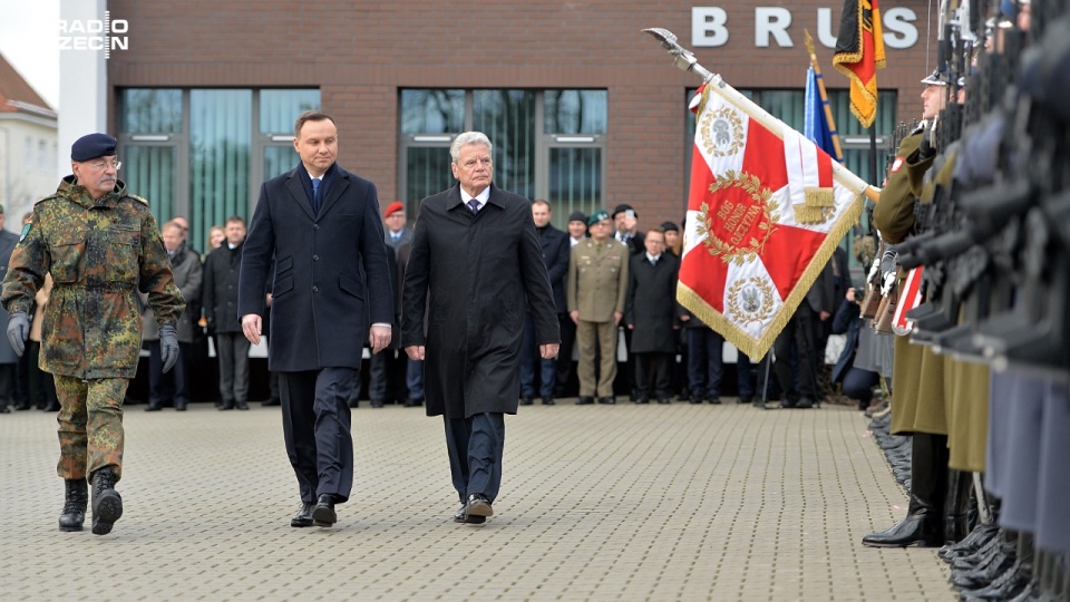 Prezydenci Polski i Niemiec wizytują siedzibę korpusu NATO w Szczecinie. Fot. Łukasz Szełemej [Radio Szczecin]