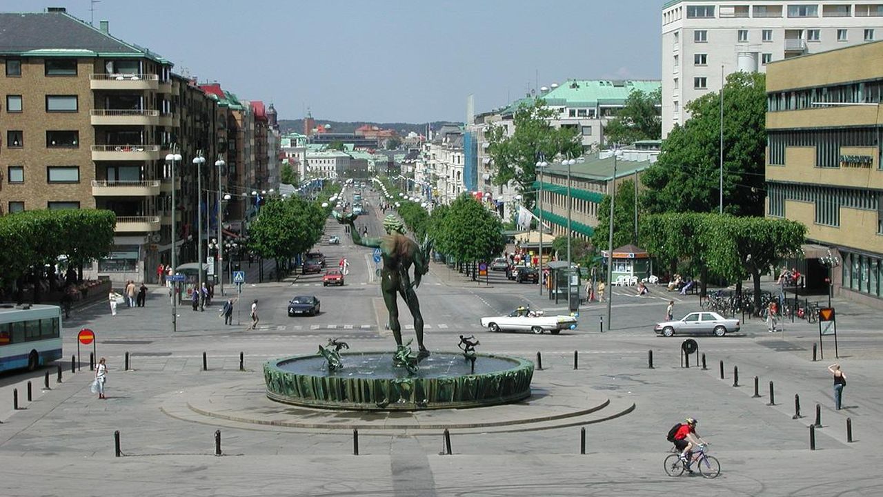 W zachodnim dystrykcie policyjnym obejmującym swoim zasięgiem m.in. Göteborg, od kwietnia do lipca odnotowano 6160 przestępstw związanych z narkotykami. źródło: pl.wikipedia.org/wiki/Göteborg
