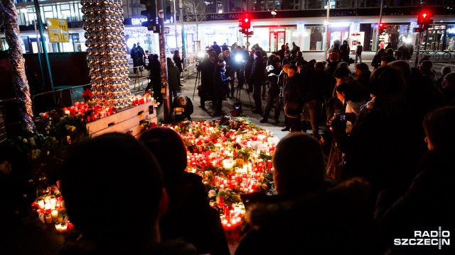Rodziny ofiar zamachu krytykują niemieckie władze