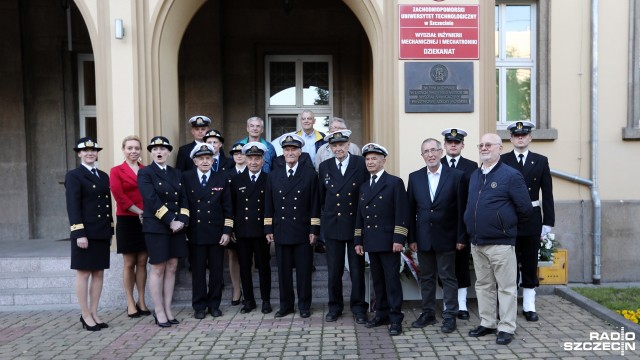 Absolwenci odwiedzili siedzibę pierwszej Państwowej Szkoły Morskiej [ZDJĘCIA]