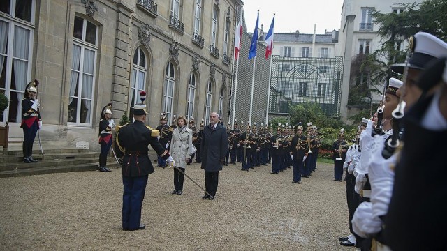 Szef MON w Paryżu. Rozmowy o NATO i przemyśle obronnym [ZDJĘCIA]