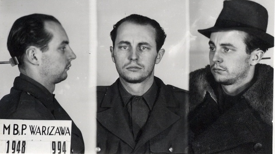 Jan Rodowicz po aresztowaniu przez MBP 24.12.1948 r. Fot. www.wikipedia.org / Ministerstwo Bezpieczeństwa Publicznego