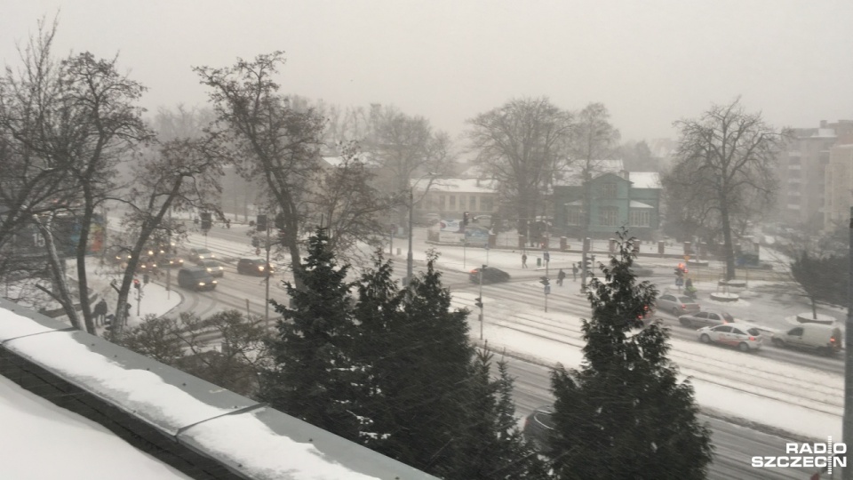 W Szczecinie zaczął padać śnieg. Fot. Sylwia Polachowska [Radio Szczecin]