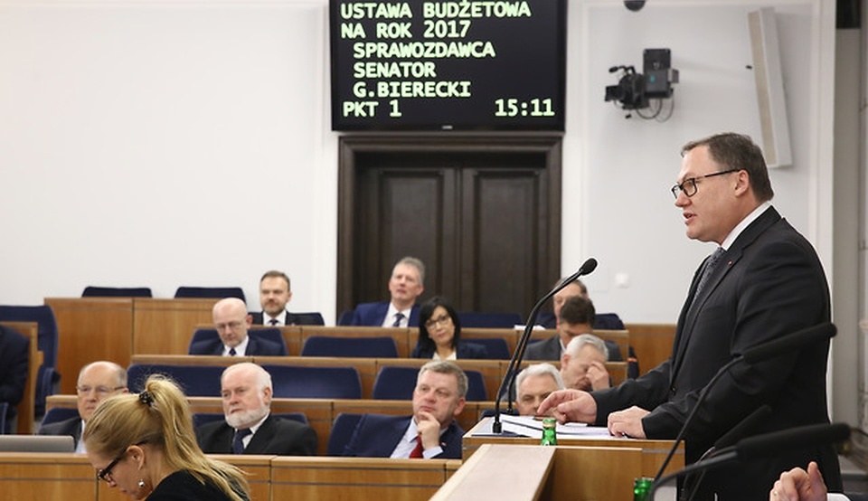 Senat bez poprawek przyjął ustawę budżetową na 2017 rok. Fot. senat.gov.pl/Michał Józefaciuk