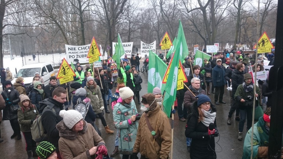 Marsz dla przyrody w Warszawie. Źródło fot.: https://twitter.com/zieloni