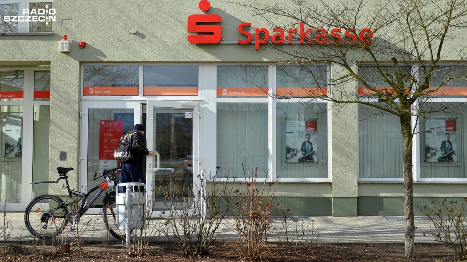 W niemieckim Schwedt, 28-letni mężczyzna wszedł do banku i groził jednemu z pracowników. Fot. Łukasz Szełemej [Radio Szczecin]