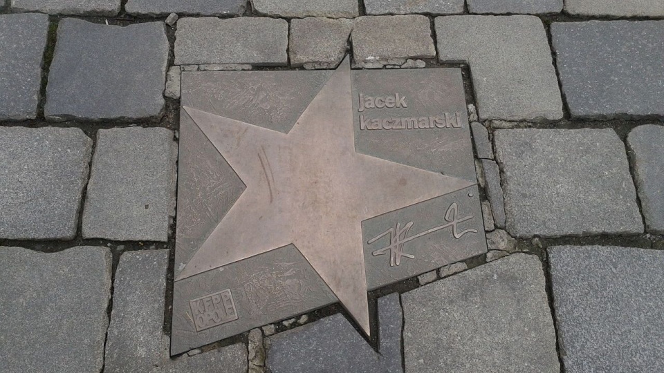 Gwiazda Jacka Kaczmarskiego w Opolu. pl.wikipedia.org/wiki/Jacek_Kaczmarski