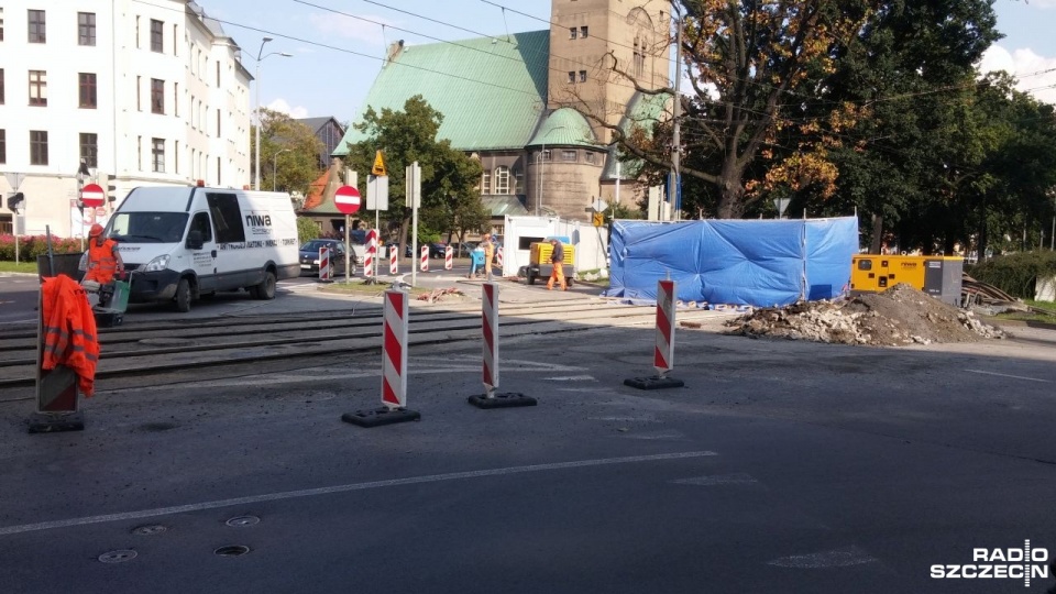 Remontowana ulica Krzywoustego. Fot. Marek Borowiec [Radio Szczecin]