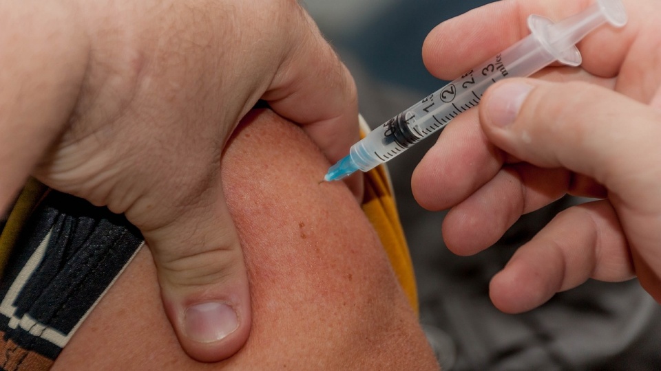 Od 28 września mieszkańcy Polic mogą bezpłatnie zaszczepić się przeciwko grypie. Źródło fot.: www.pixabay.com/photo-1719334 (domena publiczna)