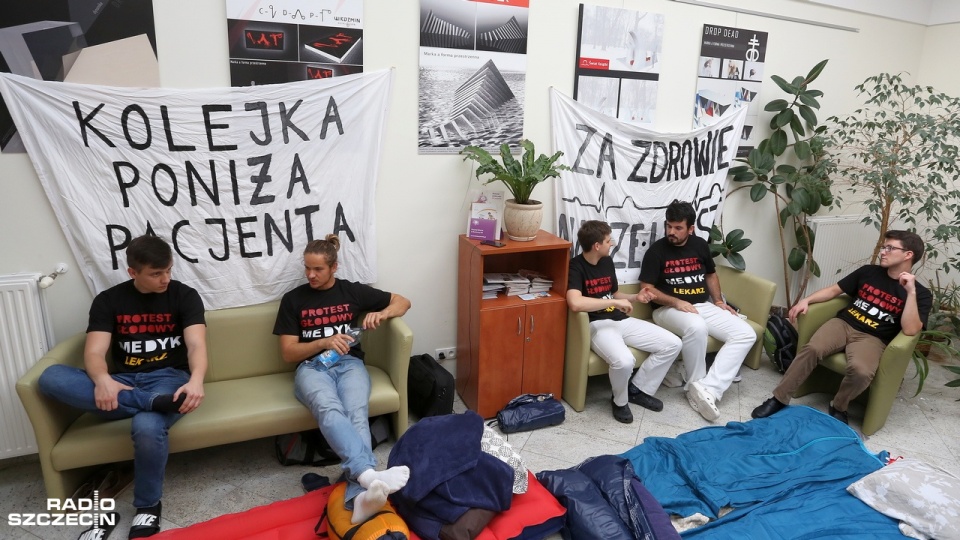 Szczecińscy rezydenci przyłączyli się do protestu głodowego. Fot. Maciej Papke [Radio Szczecin]