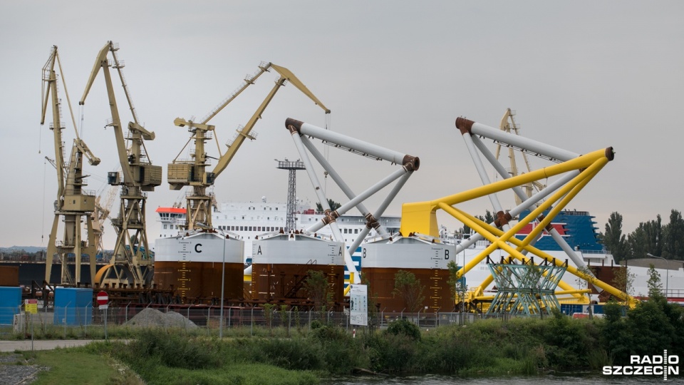 Fabryka podstaw do morskich elektrowni wiatrowych - ST3 Offshore. Fot. Weronika Łyczywek [Radio Szczecin/Archiwum]