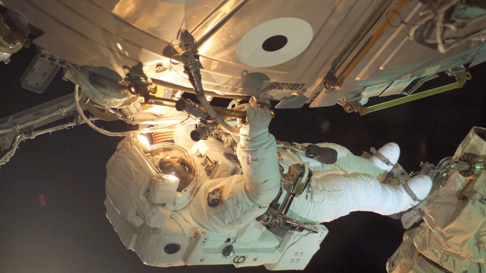 Amerykanin i Japończyk udają się tam po raz pierwszy. Anton Szkaplerow to doświadczony kosmonauta. źródło: pl.wikipedia.org/wiki/Międzynarodowa_Stacja_Kosmiczna