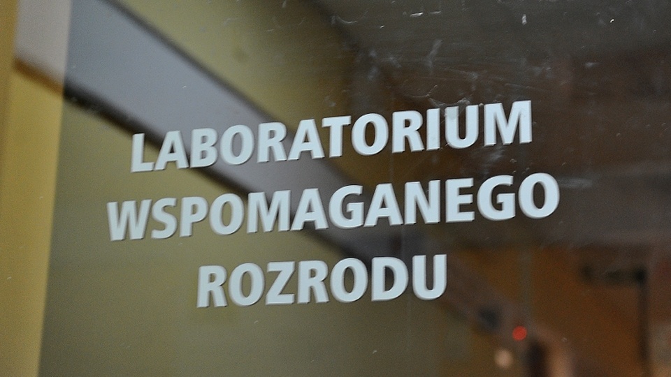 Trzy lata temu w klinice w Policach podczas zabiegu in vitro nasienie męża połączono z komórką innej kobiety. Fot. Łukasz Szełemej [Radio Szczecin/Archiwum]
