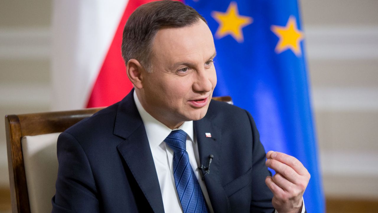 Prezydent: Temat euro powinien wrócić, gdy zarobki Polaków zbliżą się do średniej w UE
