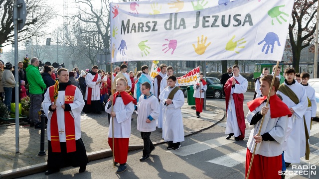 "Marsz dla Jezusa" w Szczecinie. Fot. Robert Stachnik [Radio Szczecin] "Marsz dla Jezusa" przeszedł ulicami Szczecina [ZDJĘCIA]