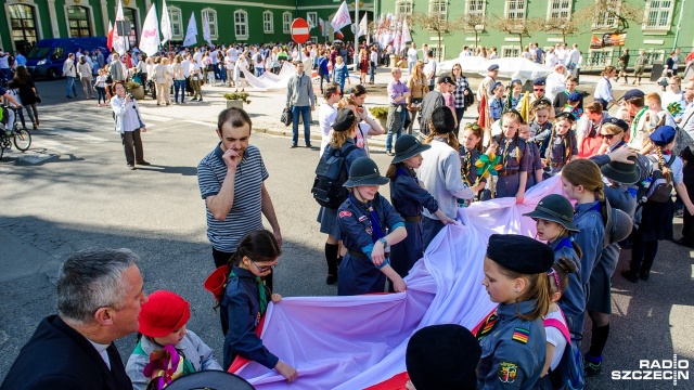 Marsz dla Życia w Szczecinie. Fot. Olaf Nowicki [Radio Szczecin] "Piękni od poczęcia". Marsz dla Życia przeszedł przez Szczecin [WIDEO, ZDJĘCIA]