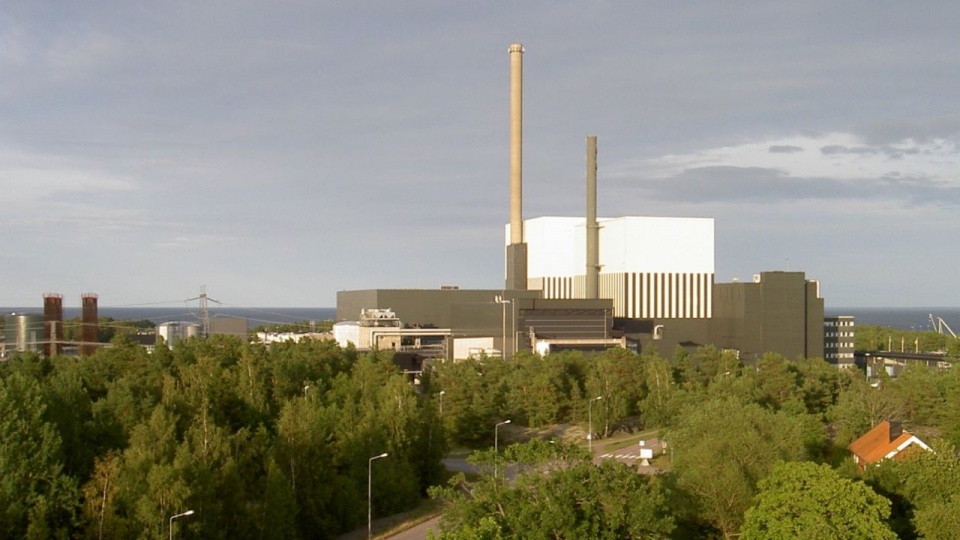 Elektrownia atomowa w pobliżu miasta Oskarshamn w Szwecji. Fot. www.wikipedia.org / Daniel Kihlgren