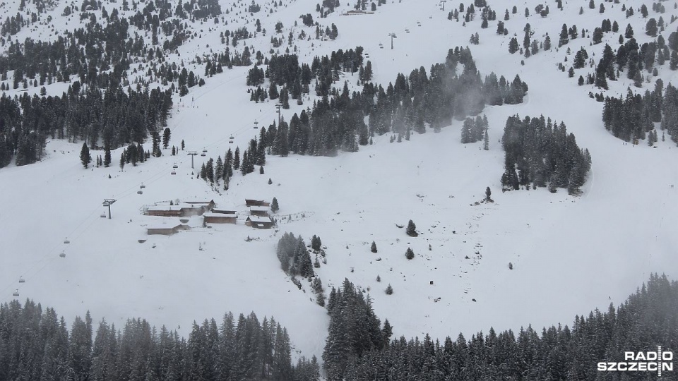 W Alpach austriackich i niemieckich ze względu na silne opady śniegu czasowo odciętych od świata było kilka turystycznych miejscowości. Fot. Piotr Kołodziejski [Radio Szczecin/Archiwum]