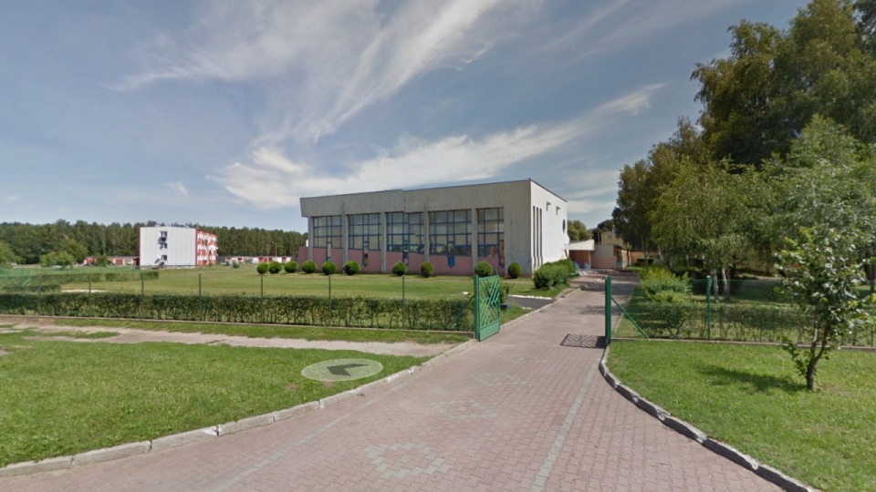 Szkoła Podstawowa nr 4 w Nowogardzie. Fot. www.google.pl/maps