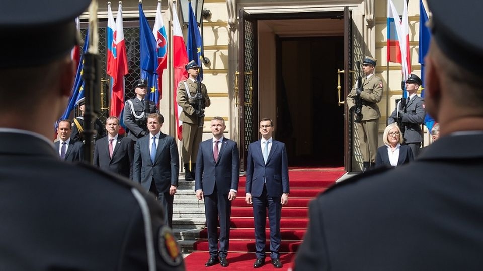 Premierzy Mateusz Morawiecki i Peter Pellegrini rozmawiali w środę w Warszawie. Fot. W. Kompała / KPRM