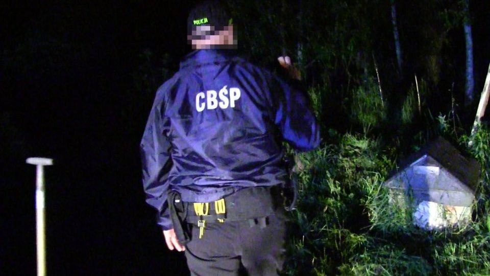 Śledztwo prowadzone jest przez policjantów z Zarządu Centralnego Biura Śledczego Policji pod nadzorem Prokuratury w Grójcu. źródło: CBŚP