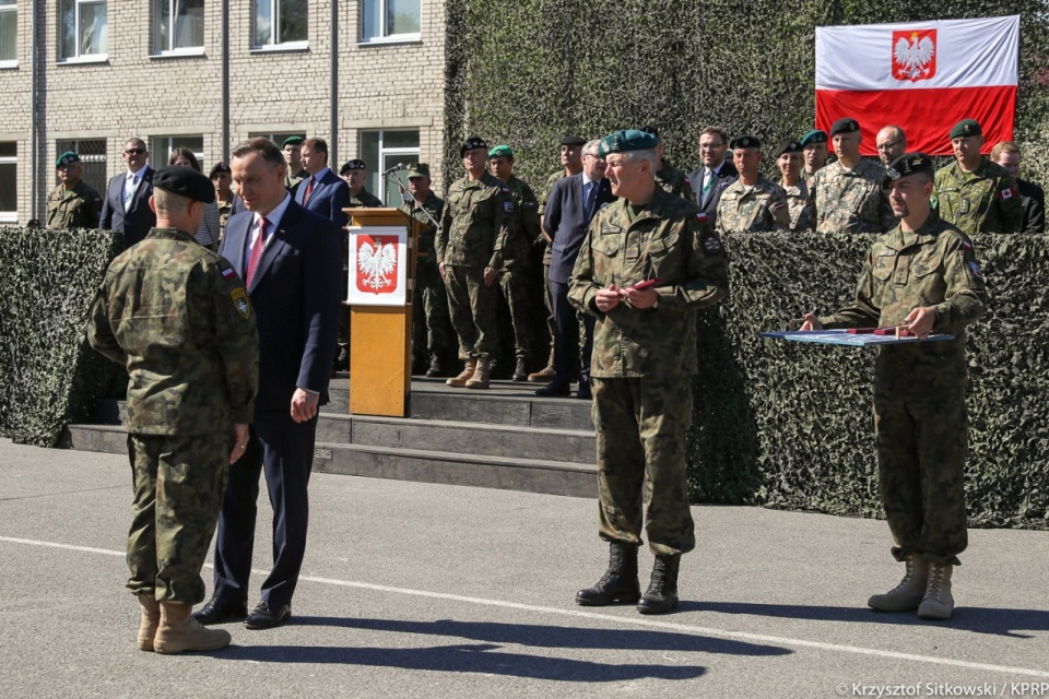 Prezydent Andrzej Duda w Adaži. Fot. Krzysztof Sitkowski/KPRP, źródło: www.twitter.com/prezydentpl