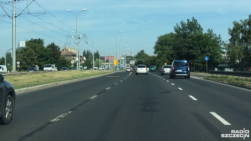 Usuwają buspas na ulicy Gdańskiej i Eskadrowej. Fot. Sławomir Orlik [Radio Szczecin]