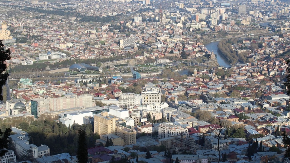 Tbilisi. Źródło fot.: www.pixabay.com/photo-3320001 (domena publiczna)