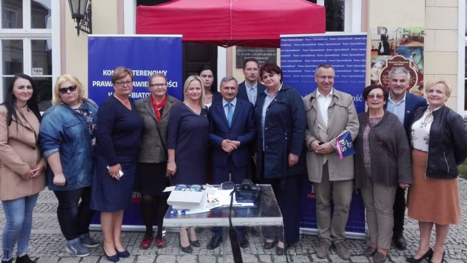 Wiceminister Maciej Kopeć, był też w Trzebiatowie i udzielił poparcia tamtejszej kandydatce PiS na burmistrza Małgorzacie Wysoczańskiej. Fot. archiwum prywatne