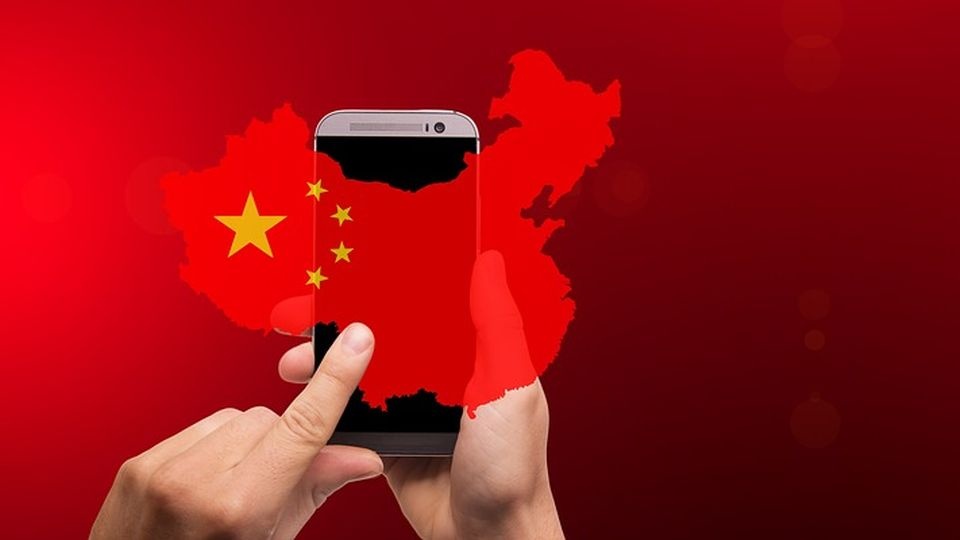 Chiński urząd ds. cyberprzestrzeni poinformował o zamknięciu ponad 9800 kont w mediach społecznościowych. Na celowniku cenzury znalazły się treści pornograficzne oraz wulgarne. źródło: https://pixabay.com/pl/3303411/ domena publiczna