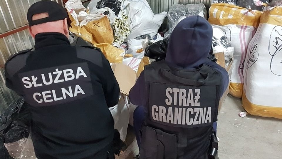 Gang udało się rozbić funkcjonariuszom Straży Granicznej i śląskiej Służby Celno-Skarbowej. źródło: śląski OSG