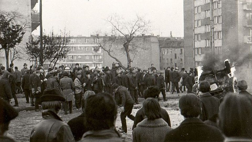 Zdjęcie z albumu "Zbuntowane miasto, szczeciński Grudzień 70" - Styczeń 71. fot. OBEP IPN