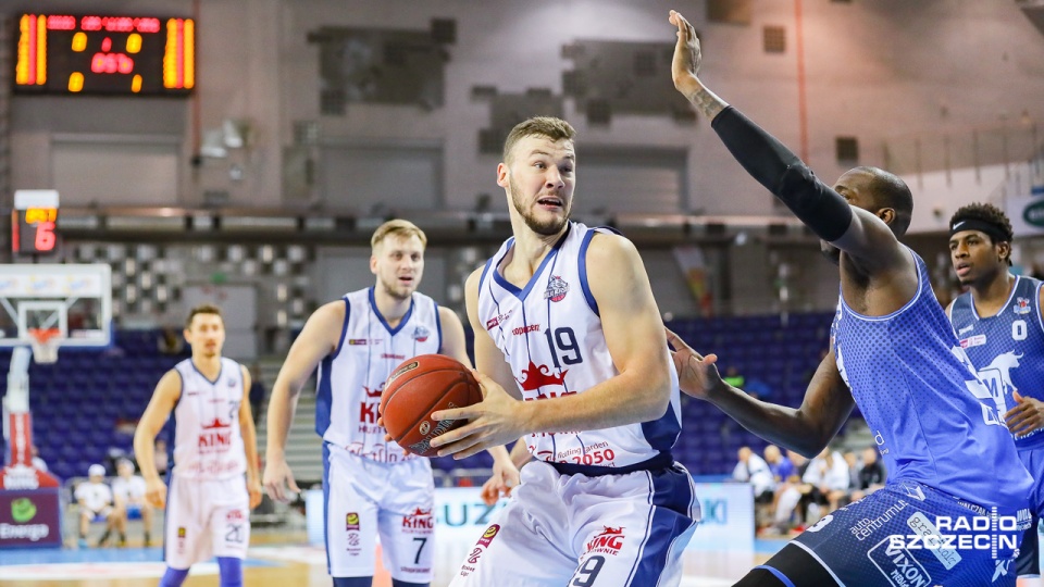 Koszykarze Kinga Szczecin przegrali ze Stalą Ostrów Wielkopolski 76:86 w Energa Basket Lidze. Fot. Robert Stachnik [Radio Szczecin]