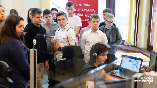 Fot. Robert Stachnik [Radio Szczecin] Europejski Dzień Numeru 112. Dzieciaki wcielały się w role operatorów [WIDEO, ZDJĘCIA]