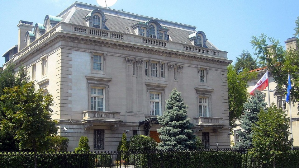 Główny budynek polskiej ambasady w Waszyngtonie. źródło: https://pl.wikipedia.org/wiki/Ambasada_RP_w_Waszyngtonie