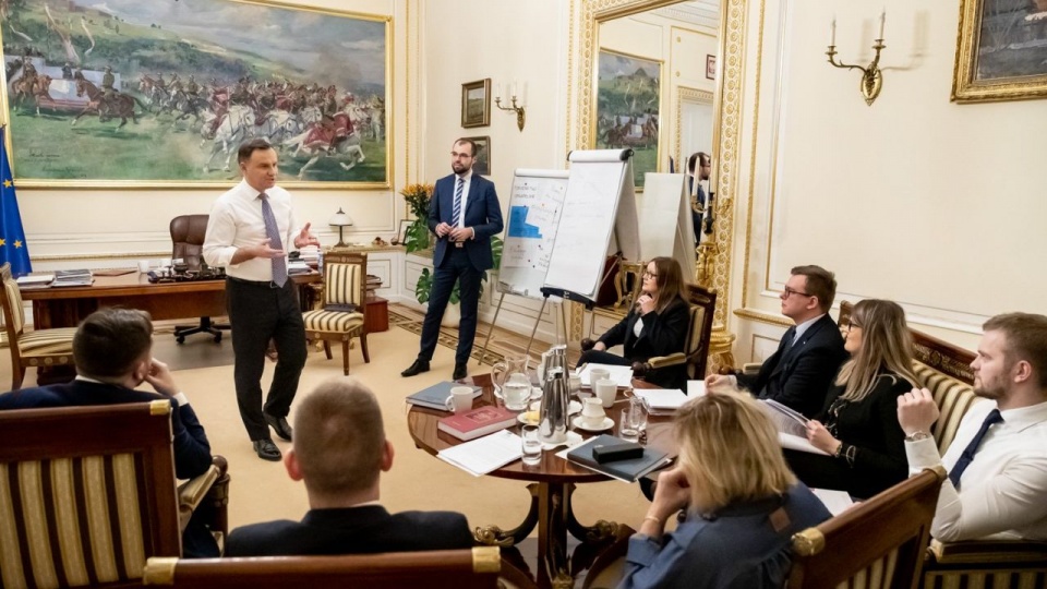 W Pałacu Prezydenckim odbyła się narada Andrzeja Dudy ze współpracownikami, dotycząca Nieodpłatnej Pomocy Prawnej. Fot. Kancelaria Prezydenta