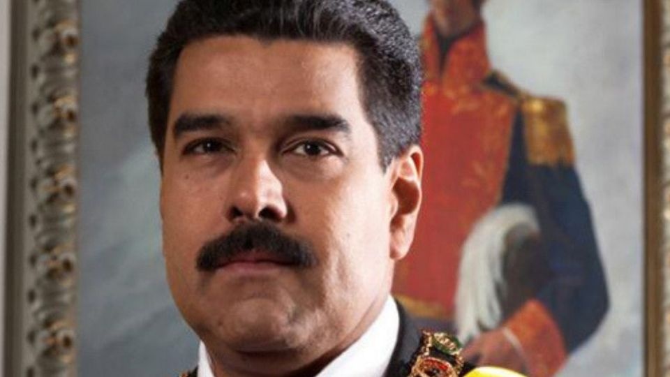 Służba graniczna nie przedstawiła żadnego oficjalnego uzasadnienia deportacji, a decyzję o niej miał podjąć osobiście Nicolas Maduro. https://pl.wikipedia.org/wiki/Nicol%C3%A1s_Maduro
