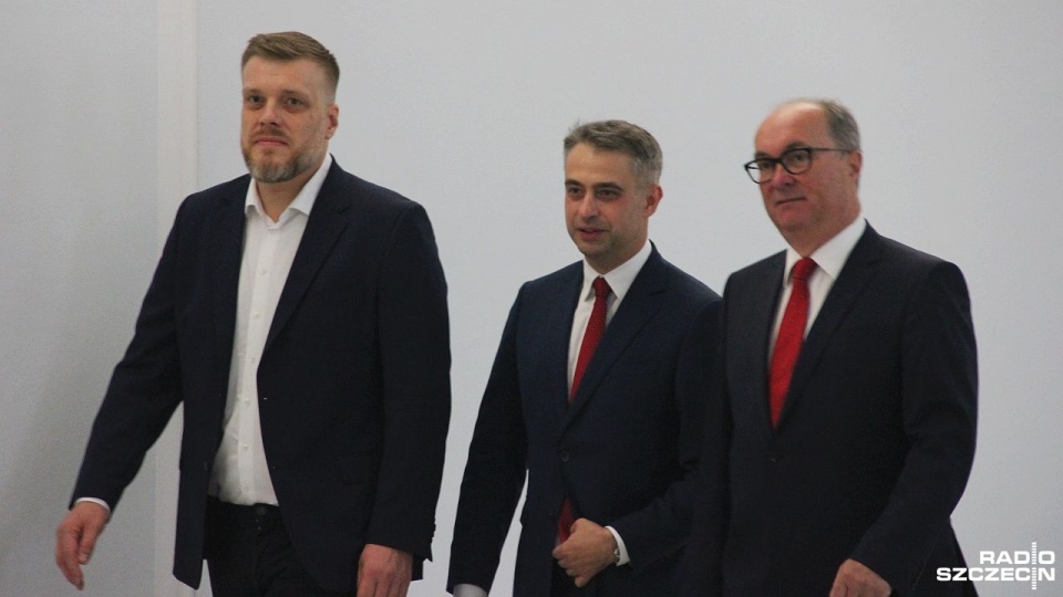Od lewej na zdj. Adrian Zandberg (Partia Razem), Krzysztof Gawkowski (Wiosna) i Włodzimierz Czarzasty (SLD). Fot. Piotr Kołodziejski [Radio Szczecin]