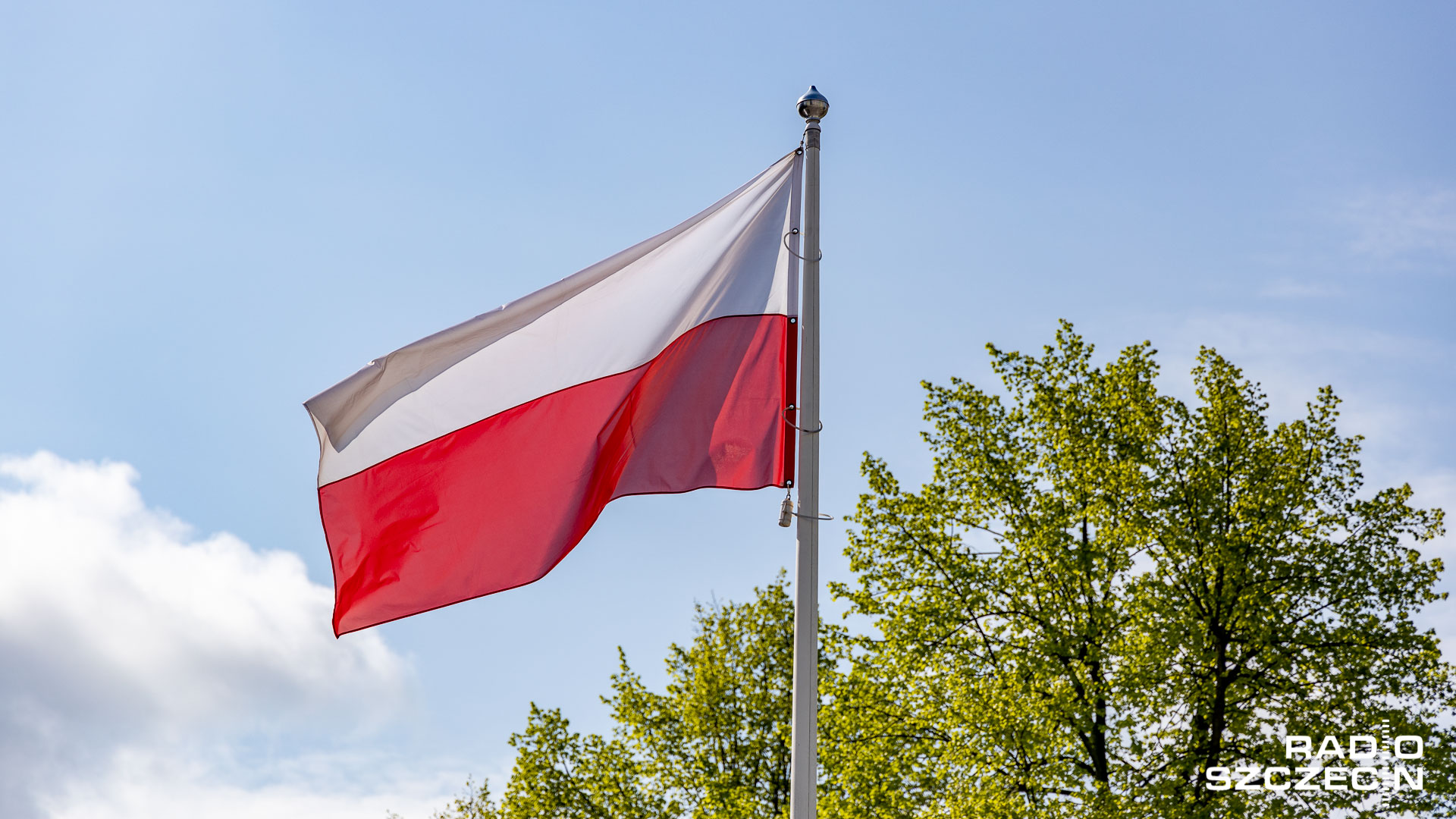 39-letni obywatel Izraela odpowie za znieważenie polskiej flagi.