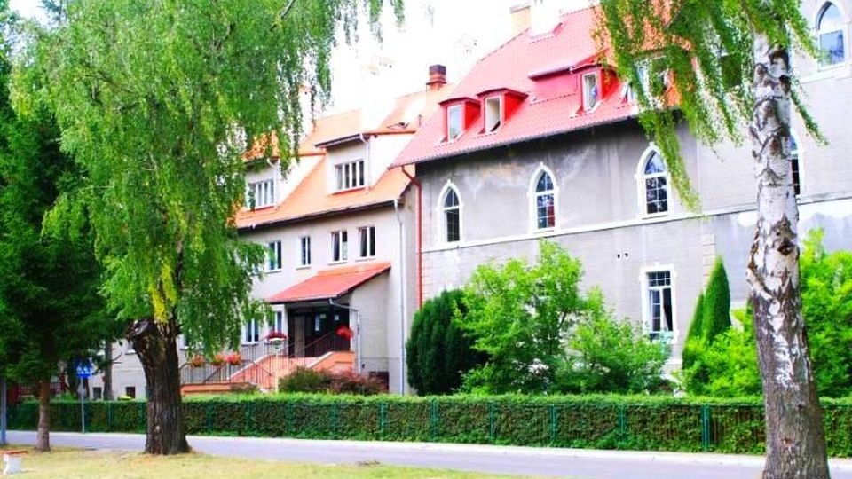 Ostateczną decyzję w sprawie Młodzieżowego Ośrodka Wychowawczego w Rewalu ma podjąć rada powiatu gryfickiego. Fot. pl-pl.facebook.com/mowrewal