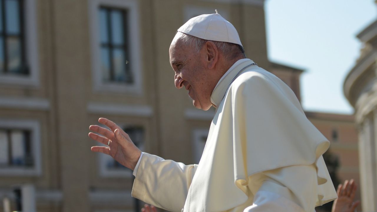 Papież Franciszek. Fot. pixabay.com / Annett_Klingner (CC0 domena publiczna)