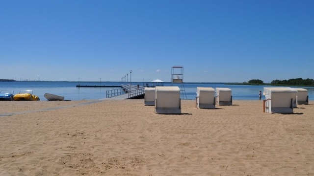 Już po raz dwunasty kąpielisko w Stepnicy nad Zalewem Szczecińskim otrzymało Błękitną Flagę. To międzynarodowe wyróżnienie przyznawane przez Fundację na rzecz Edukacji Ekologicznej.