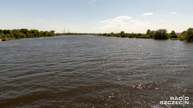 Na terenie trzech województw obowiązuje zakaz wstępu do Odry. Przyczyną jest masowe śnięcie ryb wzdłuż koryta rzeki.