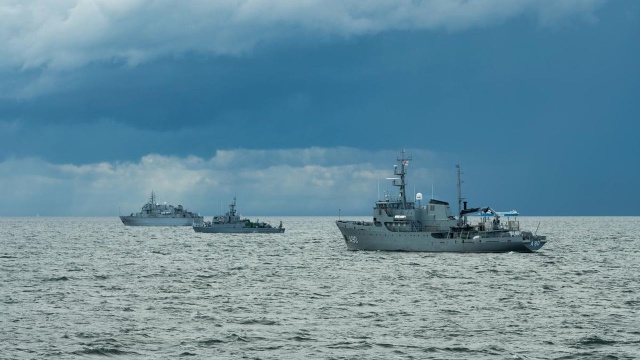 Okręty, siły powietrzne, wojska specjalne i służby ratownicze biorą udział w największych w tym roku manewrach na Bałtyku Rekin-22.