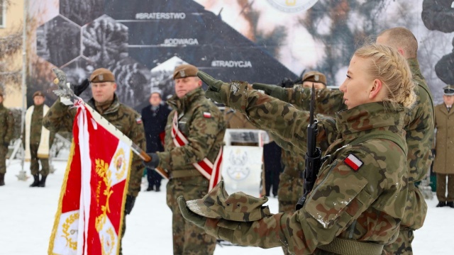 58 nowych Terytorialsów wypowiedziało dziś słowa Roty na placu apelowym w 141. batalionie lekkiej piechoty w Choszcznie.