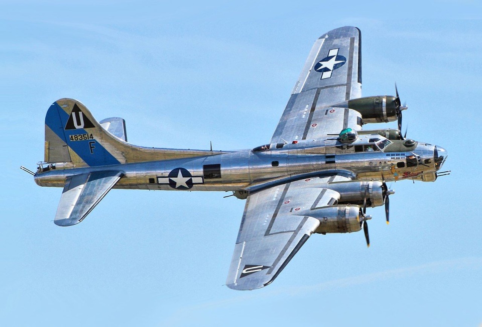 źródło: https://en.wikipedia.org/wiki/Boeing_B-17_Flying_Fortress