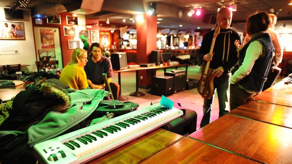 Free Blues Club oficjalnie znika z muzycznej mapy Szczecina. Jeden z najstarszych klubów w mieście po ponad 30 latach działalności zostanie zamknięty.