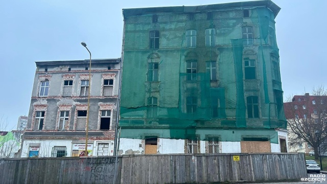 Budynki numer 12 i 14 przy ulicy Chrobrego w Stargardzie wraz z działkami miały być sprzedane, nie znalazł się jednak chętny.