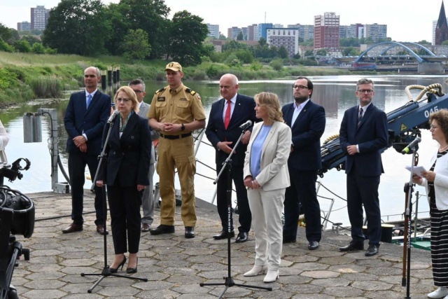 Minister klimatu i środowiska Anna Moskwa powiedziała, że Odra jest najlepiej przebadaną rzeką w Europie.